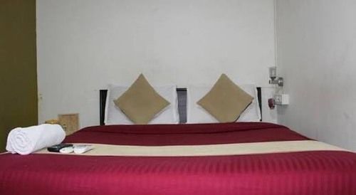 Hotel Saffron Inn Bombaj Zewnętrze zdjęcie
